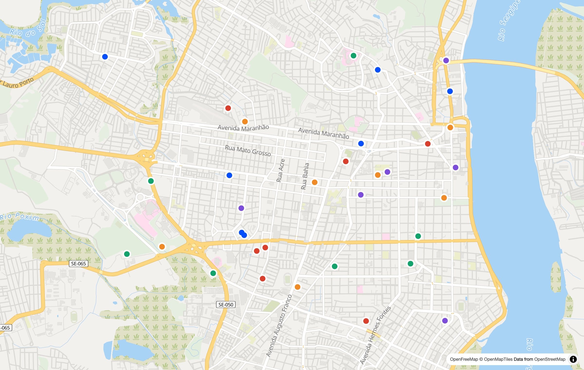 Mapa de Aracaju com chamados de exemplo marcados por pinos